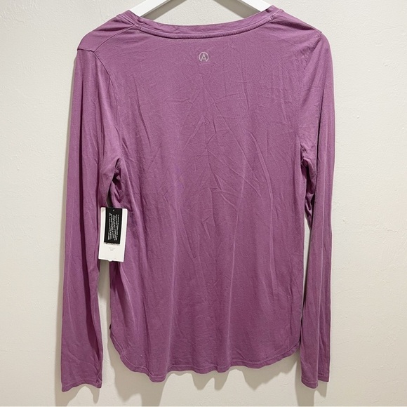 ASKYA LORD & TAYLOR Women’s Purple Scoop Neck Long Sleeve Tee Size Small - Picture 2 of 9